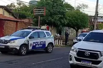 Homem é detido após ameaçar estudantes e desacatar policiais em Teresina