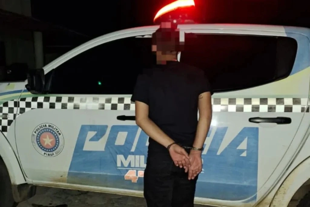 Homem é preso com arma em festa após ameaçar matar pessoa no Piauí