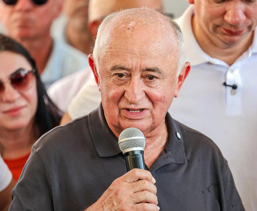 Júlio César intensifica maratona pelo Piauí e visita 12 municípios em três dias