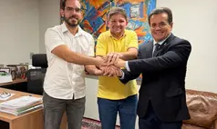 Marcos Aurélio comemora adesão de vereador Zé Filho ao lado de Henrique Pires