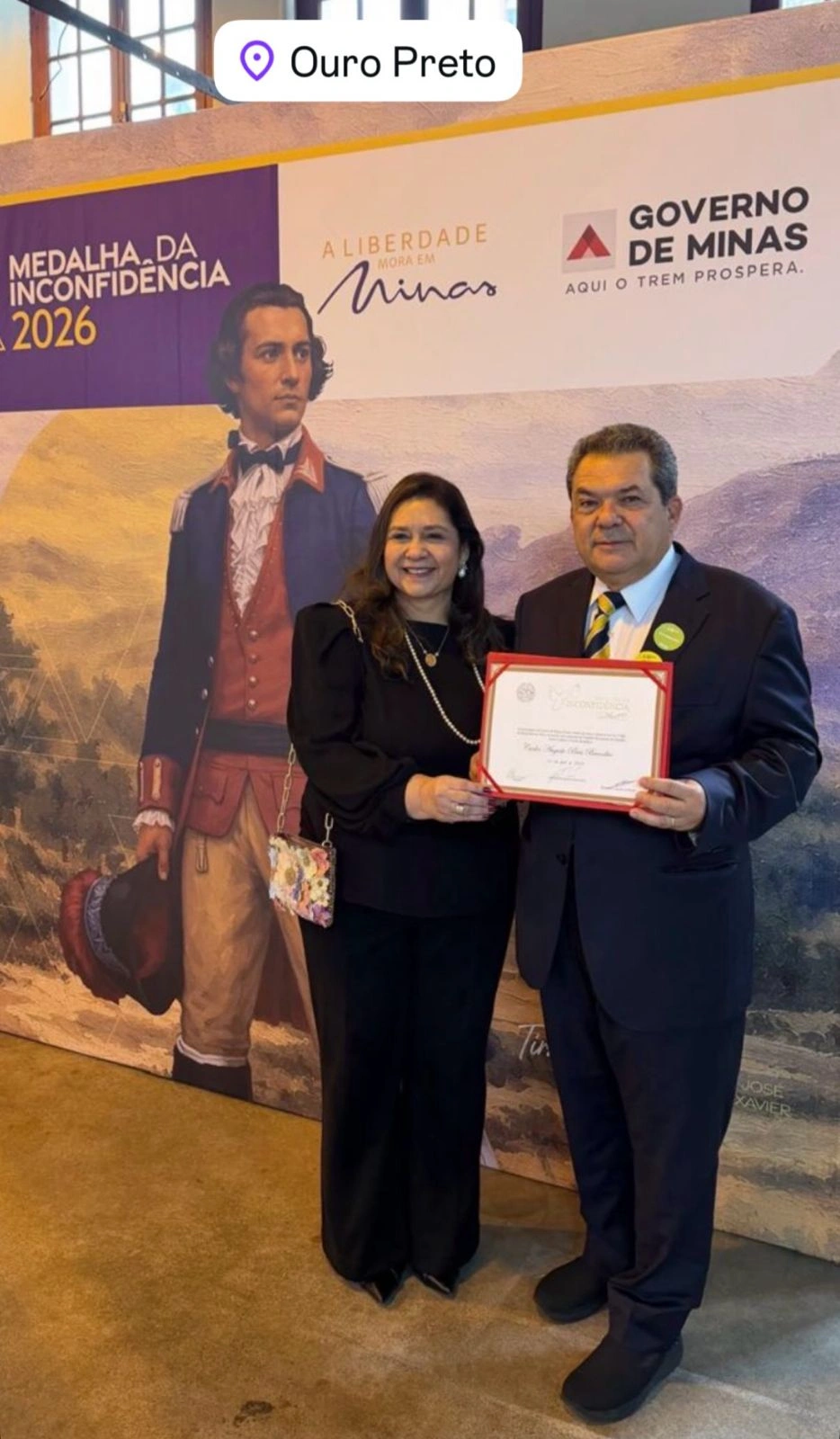 Ministro do STJ, Carlos Augusto e a médica Denise Brandão em dia de homenagem