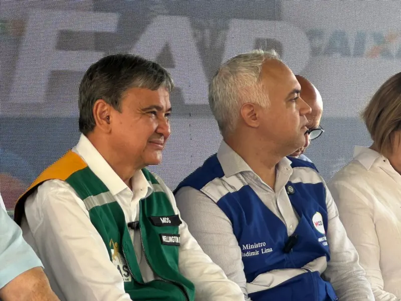 Ministros Wellington Dias e Vladimir Lima anunciam 1.680 moradias em Teresina