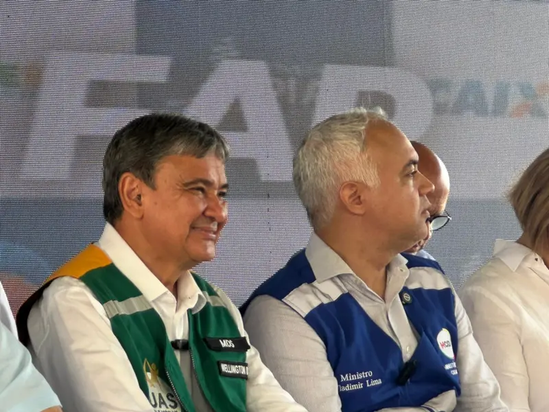 Ministros Wellington Dias e Vladimir Lima anunciam 1.680 moradias em Teresina