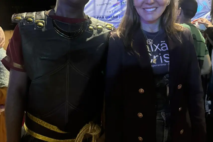 Multidão prestigia a Paixão de Cristo 2026 no centro de Esperantina, na Praça Lages Rebêlo