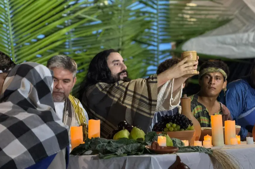 Multidão prestigia a Paixão de Cristo 2026 no centro de Esperantina, na Praça Lages Rebêlo