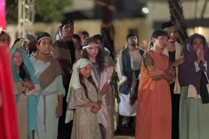 Multidão prestigia a Paixão de Cristo 2026 no centro de Esperantina, na Praça Lages Rebêlo