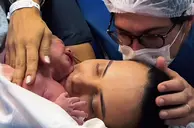 Nasceu em Teresina, João Eduardo, filho dos médicos Letícia Lux e Carlos Portela