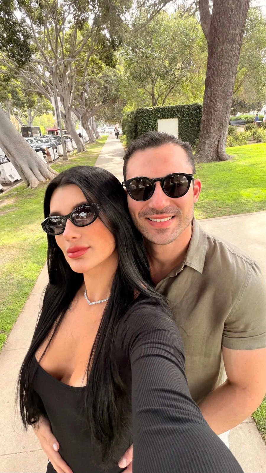 O belo casal Valdinar Fortes e Taygla Rodrigues em clique especial, cheios de amor