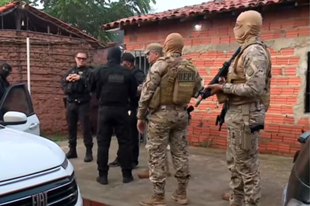 Operação mira facção e apreende celulares roubados na zona Sudeste de Teresina