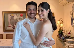 Os apaixonados Franciscos Jr. e Maria Eduarda Costa celebraram o noivado (Foto: Instagram)