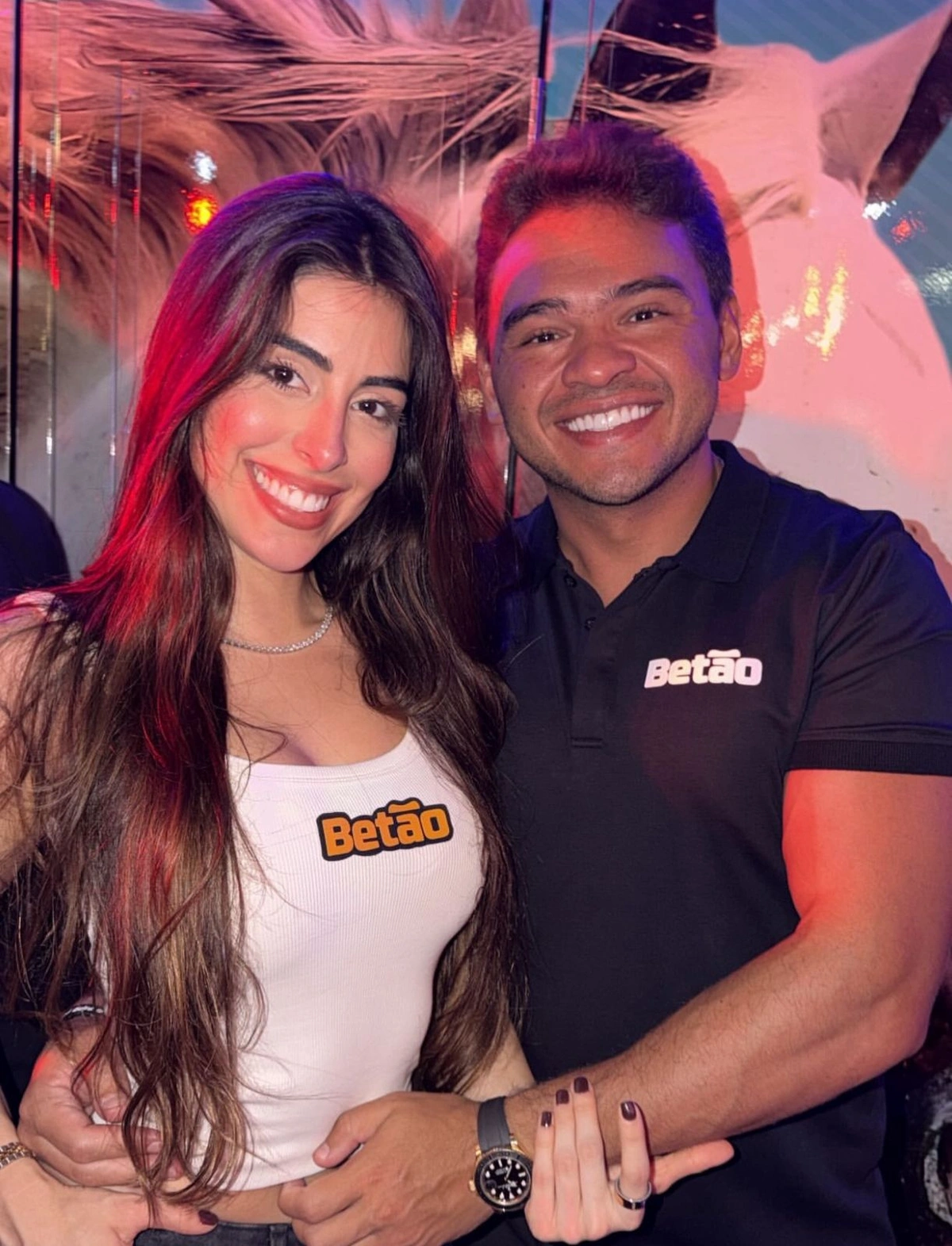 Os namorados Pamela Drudi e Fernandin, em clique especial pra a o nosso perfil