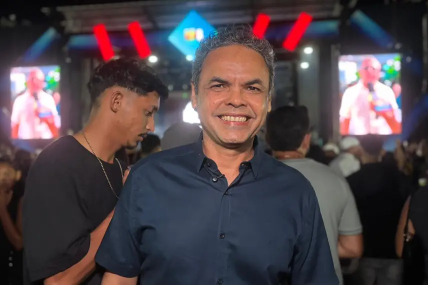 Pablo e Vitor Fernandes animam Baixa Grande do Ribeiro no aniversário de 34 anos