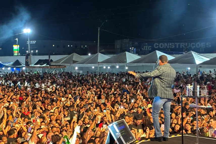 Pablo e Vitor Fernandes animam Baixa Grande do Ribeiro no aniversário de 34 anos