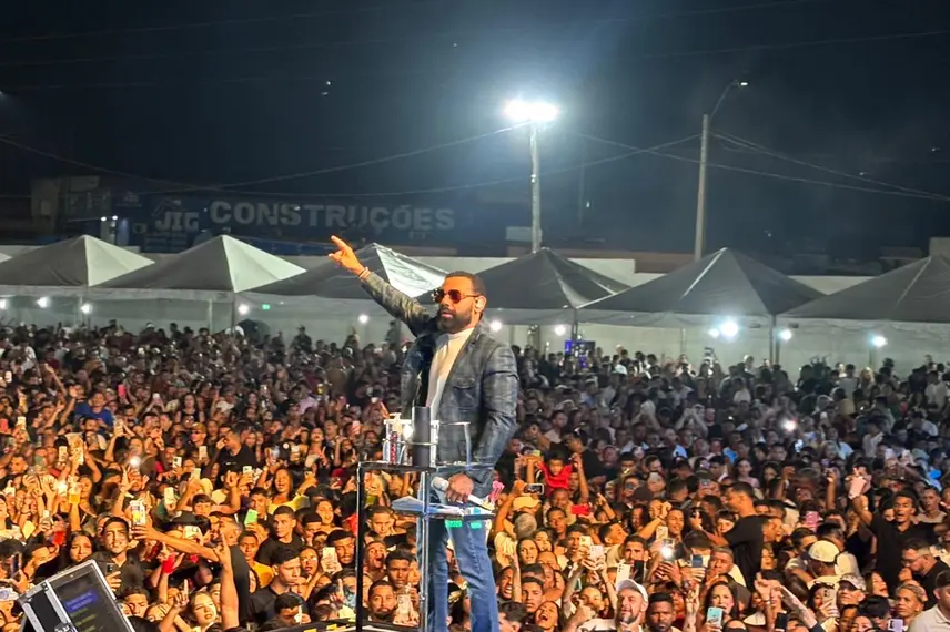 Pablo e Vitor Fernandes animam Baixa Grande do Ribeiro no aniversário de 34 anos