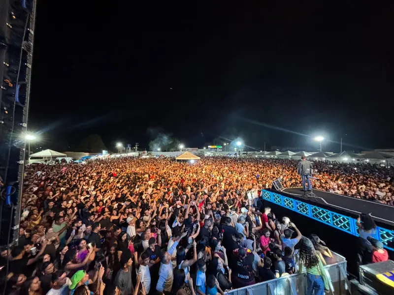 Pablo e Vitor Fernandes animam Baixa Grande do Ribeiro no aniversário de 34 anos