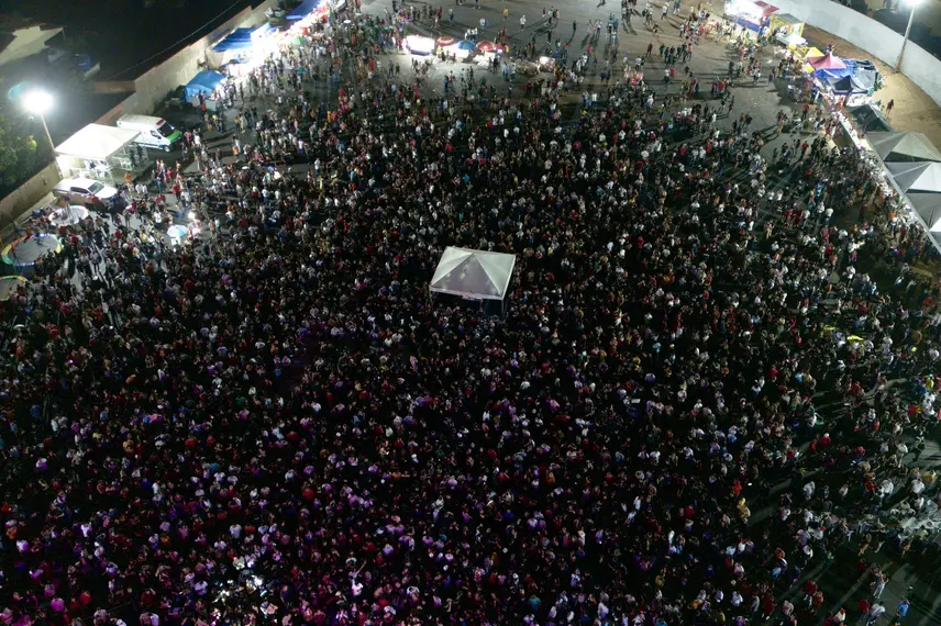 Pablo e Vitor Fernandes animam Baixa Grande do Ribeiro no aniversário de 34 anos