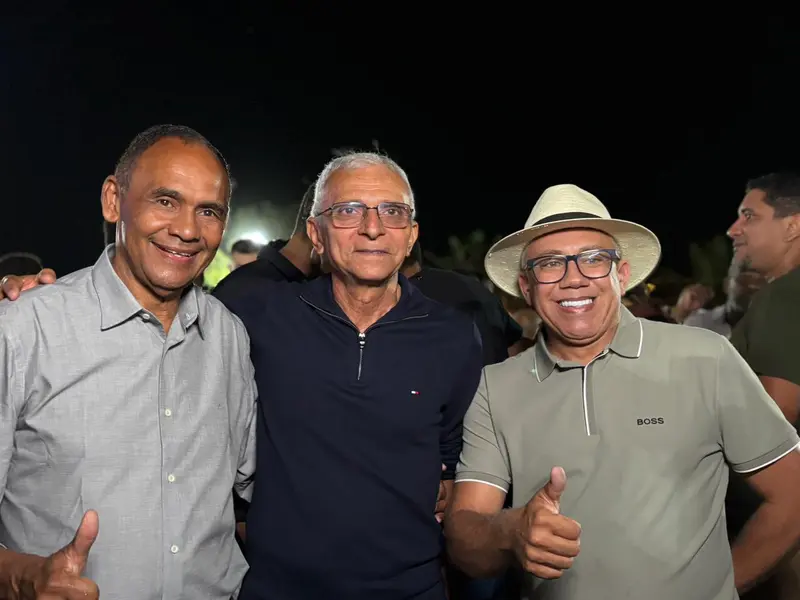 Pablo e Vitor Fernandes animam Baixa Grande do Ribeiro no aniversário de 34 anos