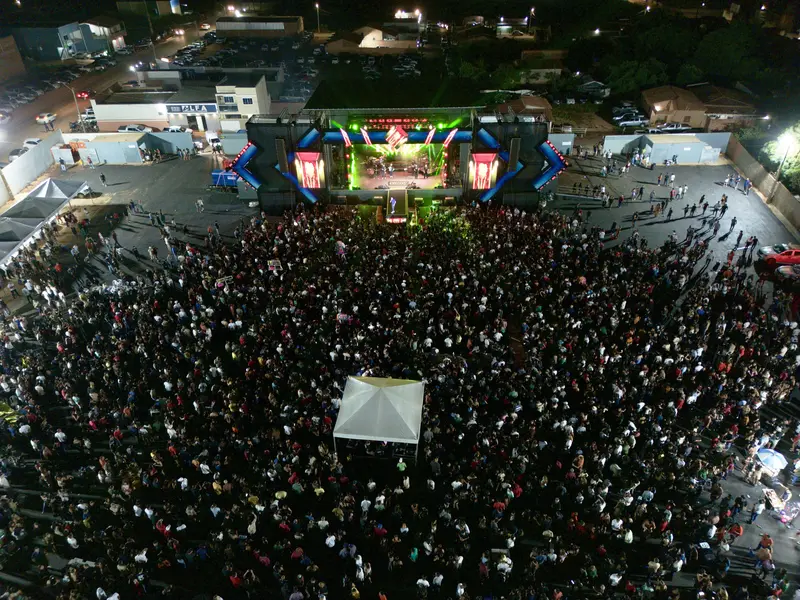 Pablo e Vitor Fernandes animam Baixa Grande do Ribeiro no aniversário de 34 anos