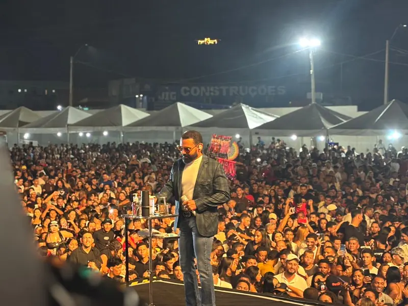 Pablo e Vitor Fernandes animam Baixa Grande do Ribeiro no aniversário de 34 anos