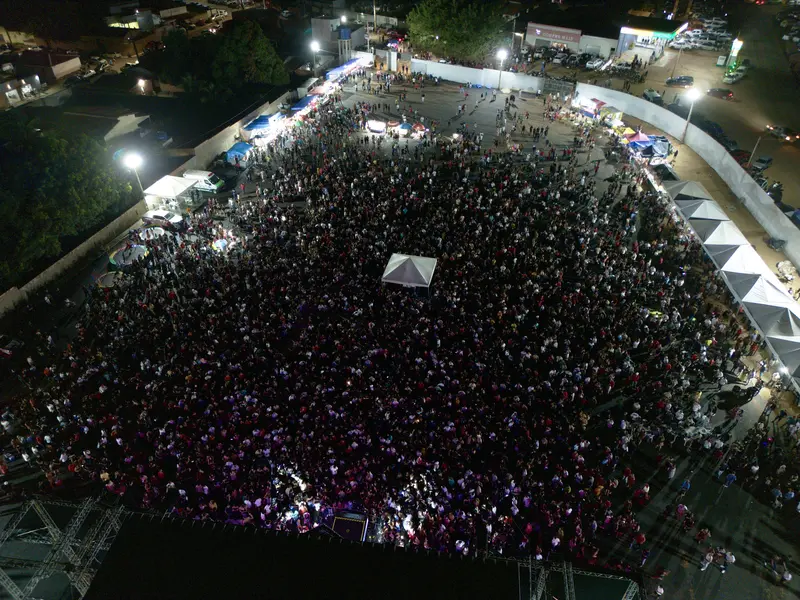 Pablo e Vitor Fernandes animam Baixa Grande do Ribeiro no aniversário de 34 anos