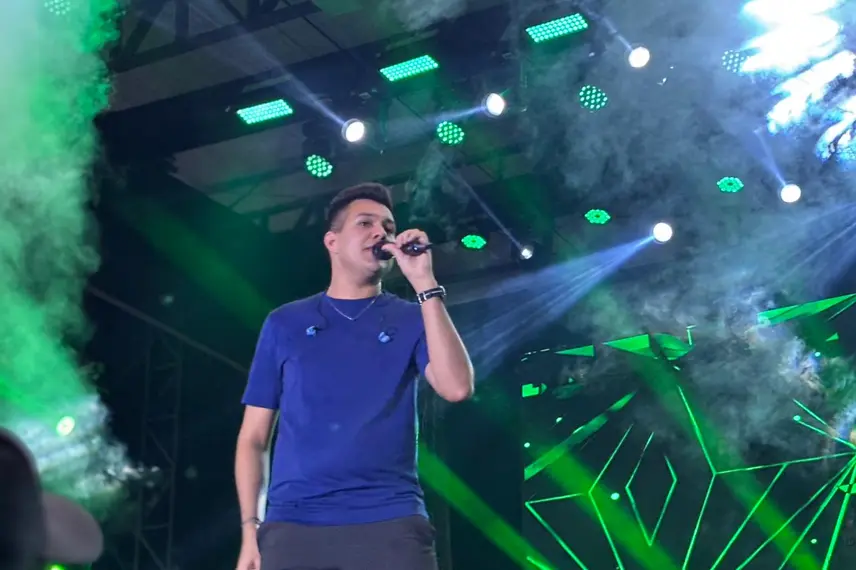 Pablo e Vitor Fernandes animam Baixa Grande do Ribeiro no aniversário de 34 anos