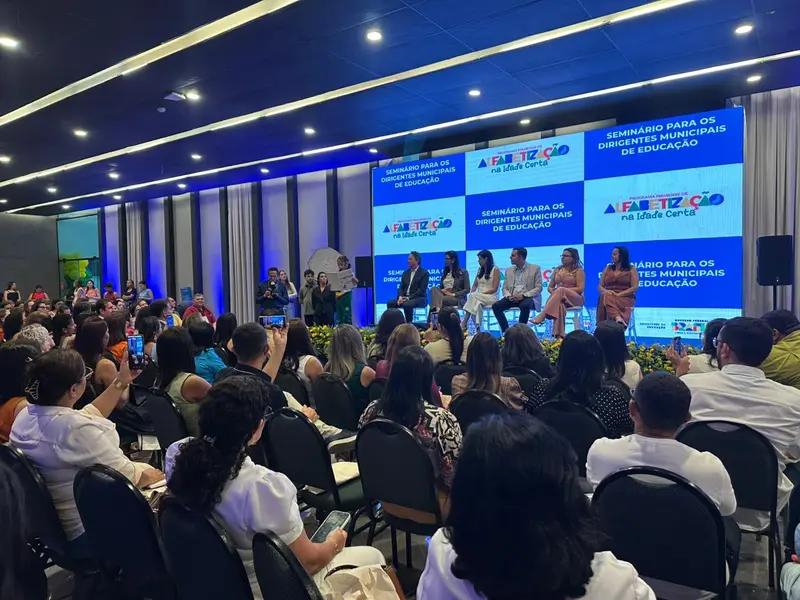 Piauí alcança 77% de alfabetização e novas metas são projetadas durante seminário