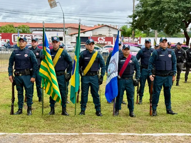 Polícia Militar celebra Tiradentes com desfile e entrega de medalhas em Teresina