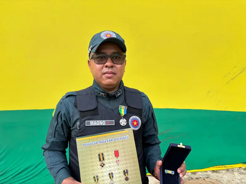 Polícia Militar celebra Tiradentes com desfile e entrega de medalhas em Teresina
