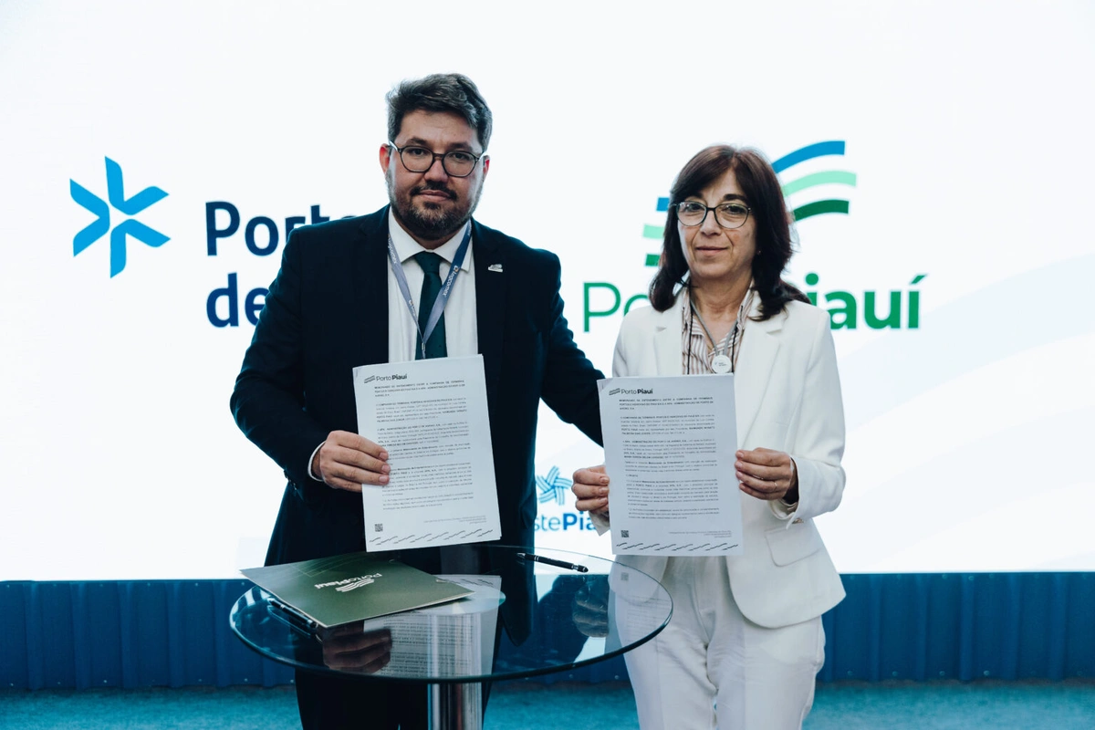 Porto Piauí assina parceria com o Porto de Aveiro, de Portugal