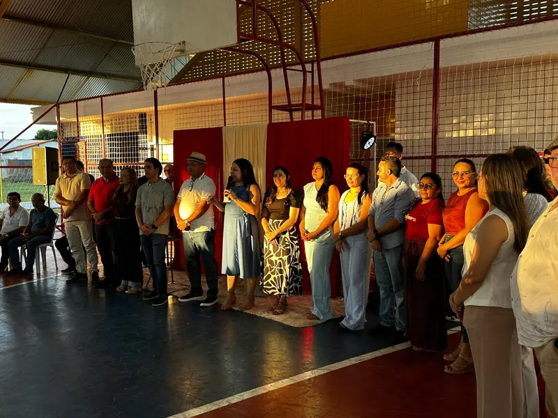 Prefeito assina obras de calçamento e nova sede da Educação em Pau D’arco