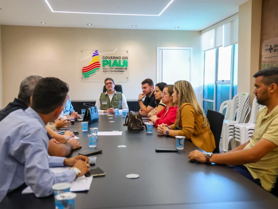 Prefeito de Aroazes destaca reunião para fortalecer saúde no Vale do Sambito