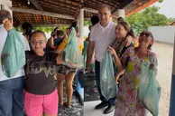 Prefeito mantém tradição e distribui peixes na Semana Santa em Pau D’Arco