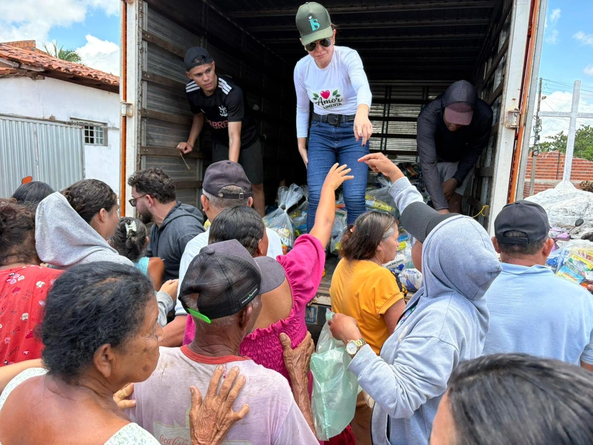 Prefeitura de Esperantina faz entrega de peixes e cestas básicas na Semana Santa