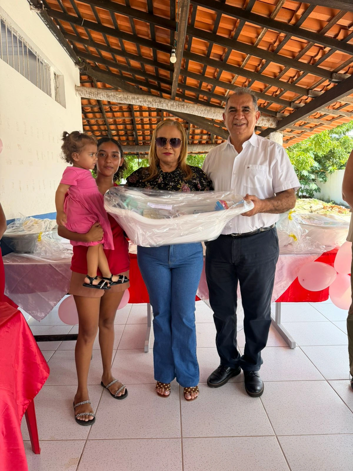 Prefeitura de Pau D’Arco realiza entrega de kits maternidade e reforça apoio a gestantes