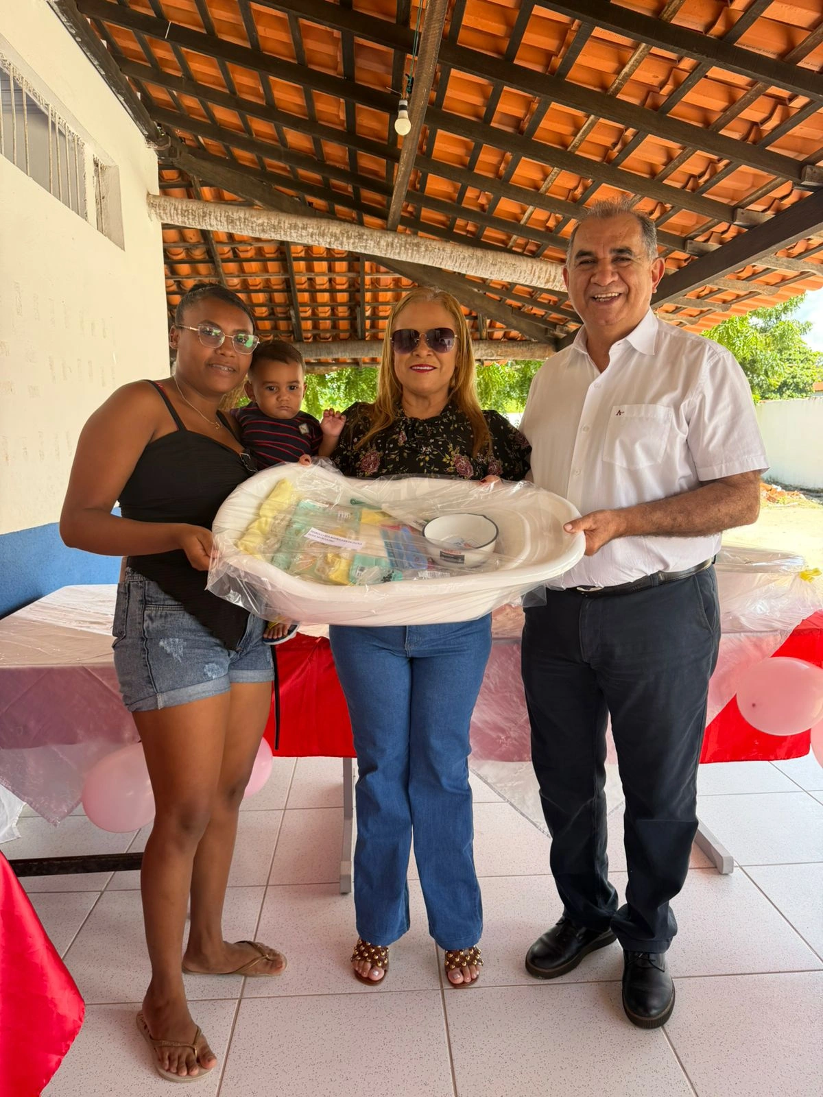 Prefeitura de Pau D’Arco realiza entrega de kits maternidade e reforça apoio a gestantes