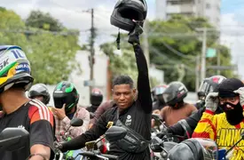 'Projeto pode reduzir renda', dizem motoristas por aplicativo em ato em Teresina (Foto: Conecta Piauí)