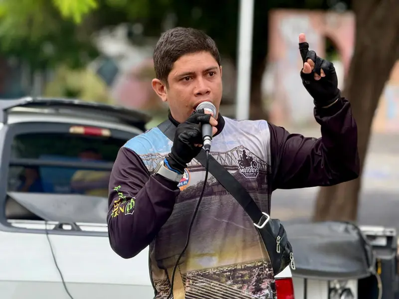 'Projeto pode reduzir renda', dizem motoristas por aplicativo em ato em Teresina