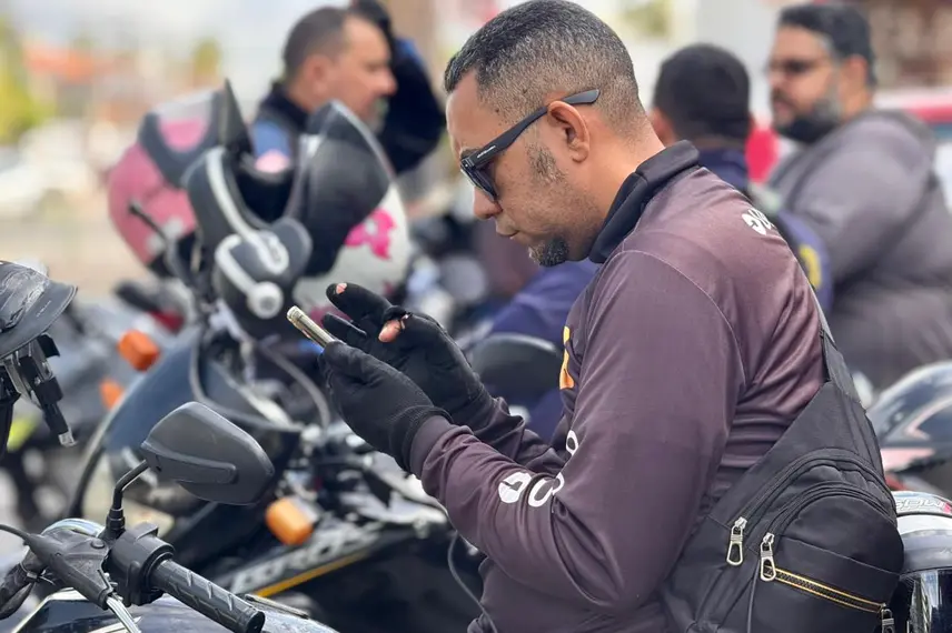 'Projeto pode reduzir renda', dizem motoristas por aplicativo em ato em Teresina