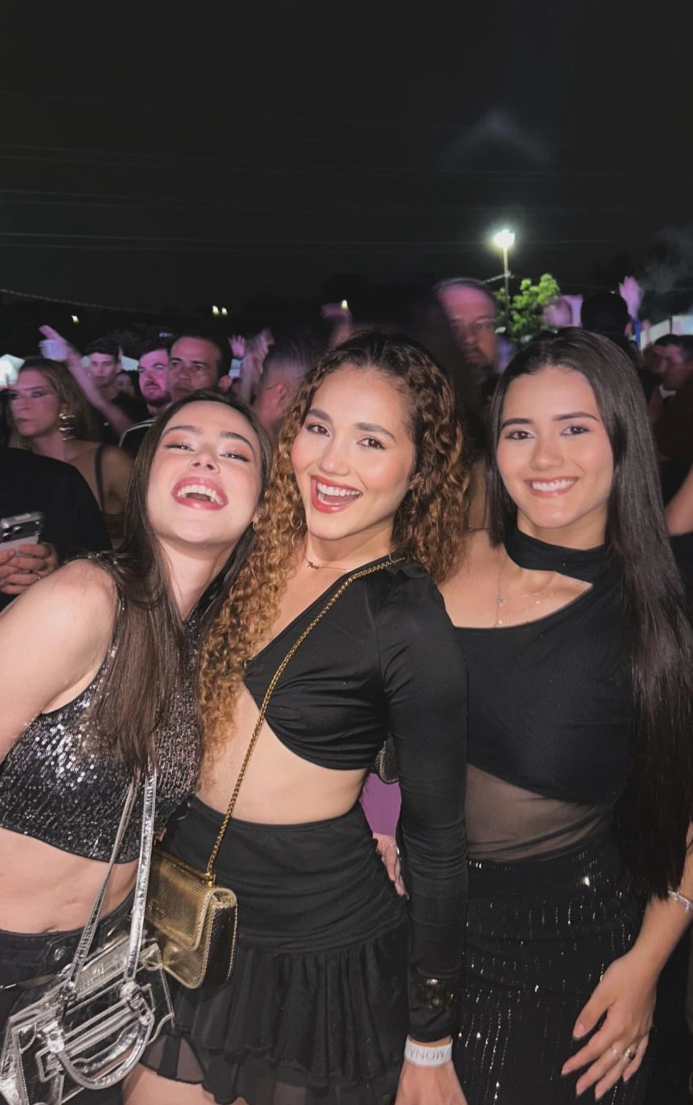 Quem esteve badalando e movimentando a "Aurea Tour", com Alok e convidados em THE