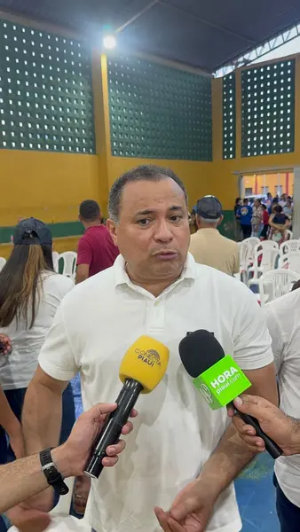 Rafael Fonteles anuncia pacote de obras e ações durante agenda em Porto