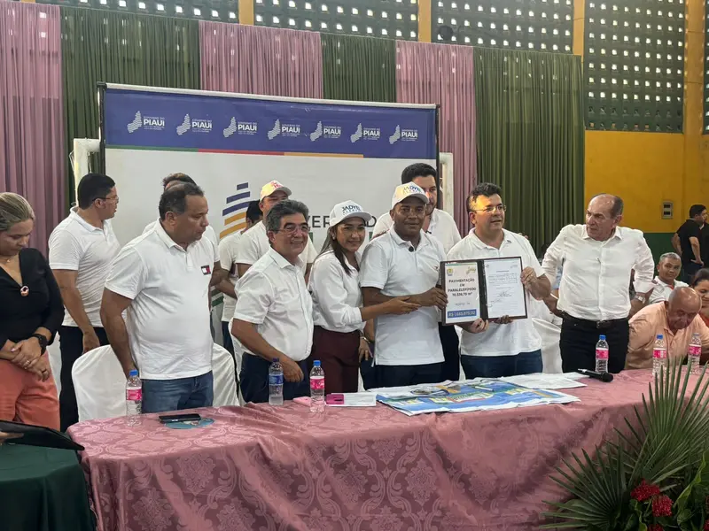 Rafael Fonteles anuncia pacote de obras e ações durante agenda em Porto