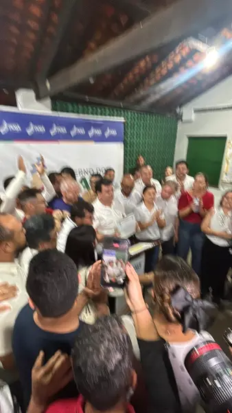 Rafael Fonteles encerra agenda com homenagem e anúncios em Cabeceiras