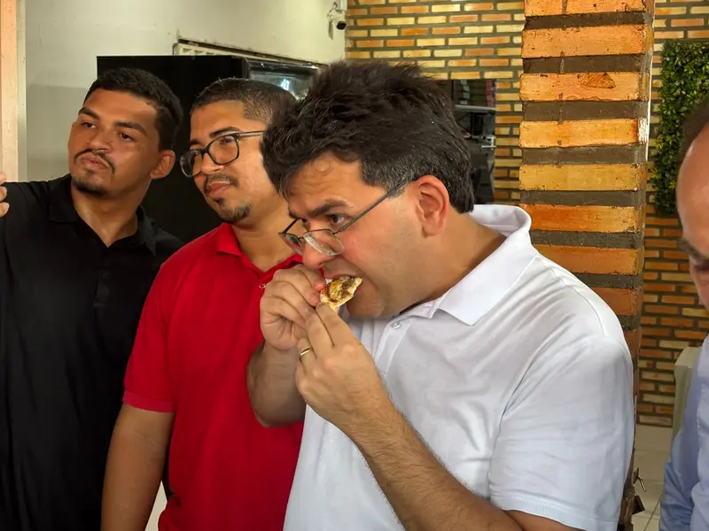 Rafael Fonteles entrega asfalto e anuncia novos investimentos em Nazaré