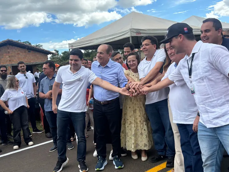 Rafael Fonteles entrega asfalto e anuncia novos investimentos em Nazaré