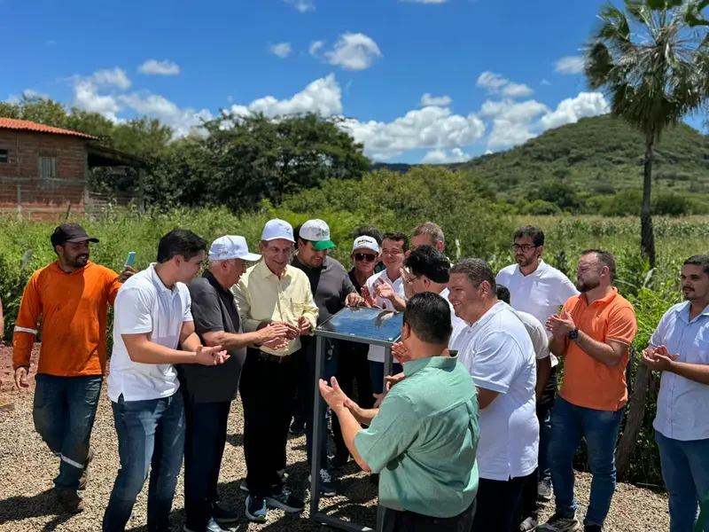 Rafael Fonteles entrega obras e anuncia novos investimentos em São José do Piauí