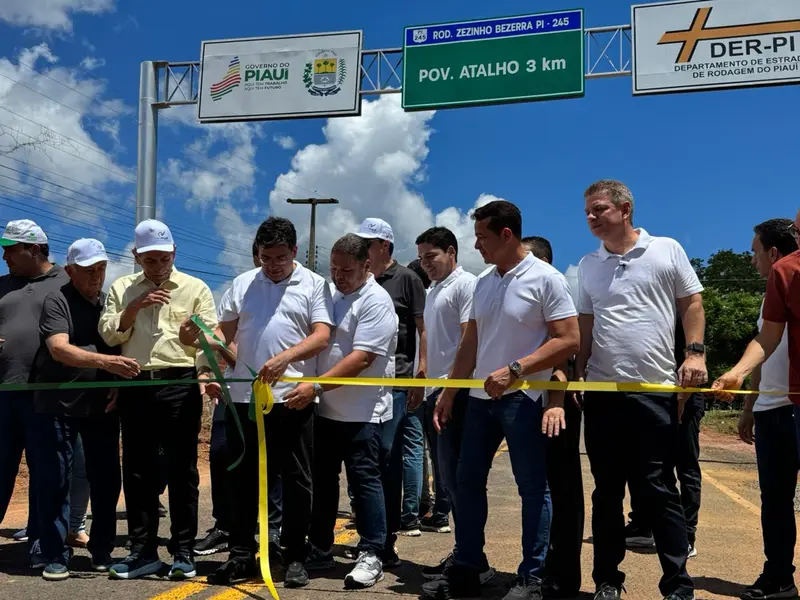 Rafael Fonteles entrega obras e anuncia novos investimentos em São José do Piauí