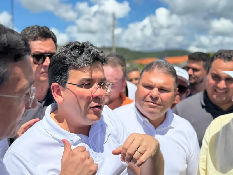 Rafael Fonteles entrega obras e anuncia novos investimentos em São José do Piauí