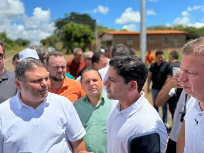 Rafael Fonteles entrega obras e anuncia novos investimentos em São José do Piauí
