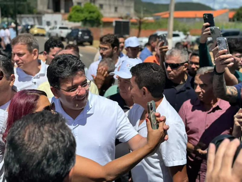 Rafael Fonteles entrega obras e anuncia novos investimentos em São José do Piauí