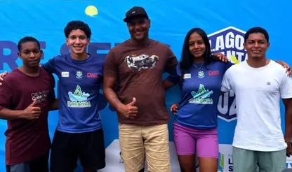 Representantes da Escola de Canoagem Iporanga (Foto: Ascom Secepi)